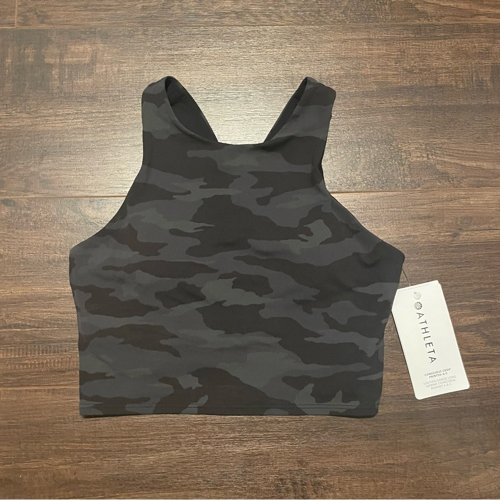 NWT Athleta crop top / sports bra